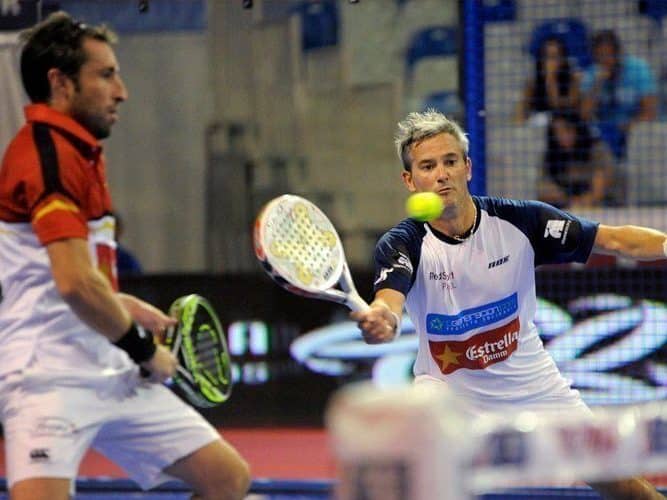 Lamperti à la volée padel