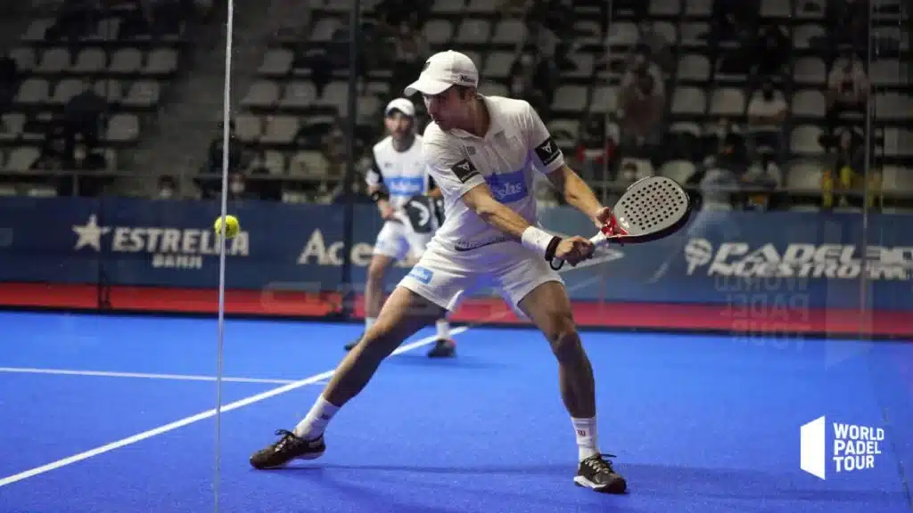 Belasteguin reves padel